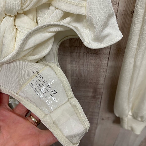 Free People NWT bodysuit open back - Picture 9 of 9